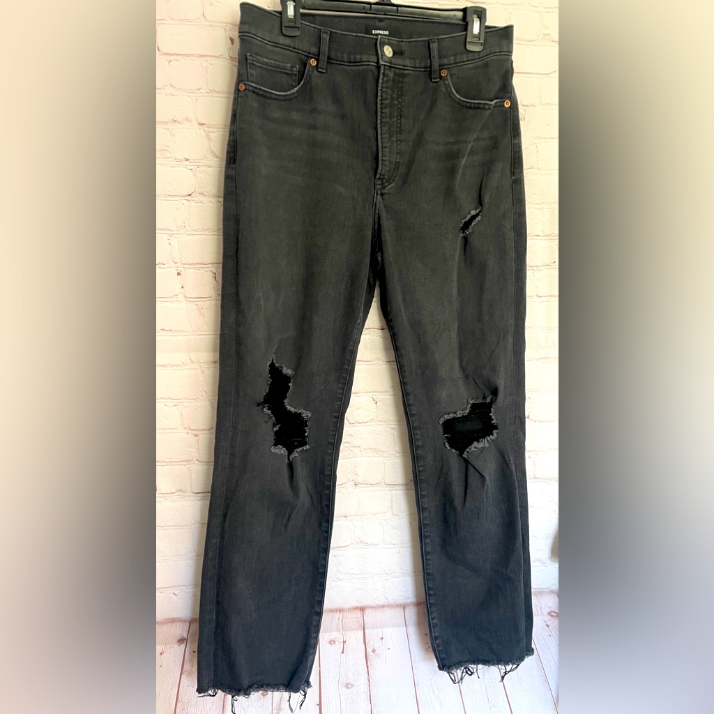 Express Modern Straight Super High Rise